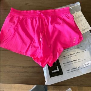 LSKD accelerate shorts size small